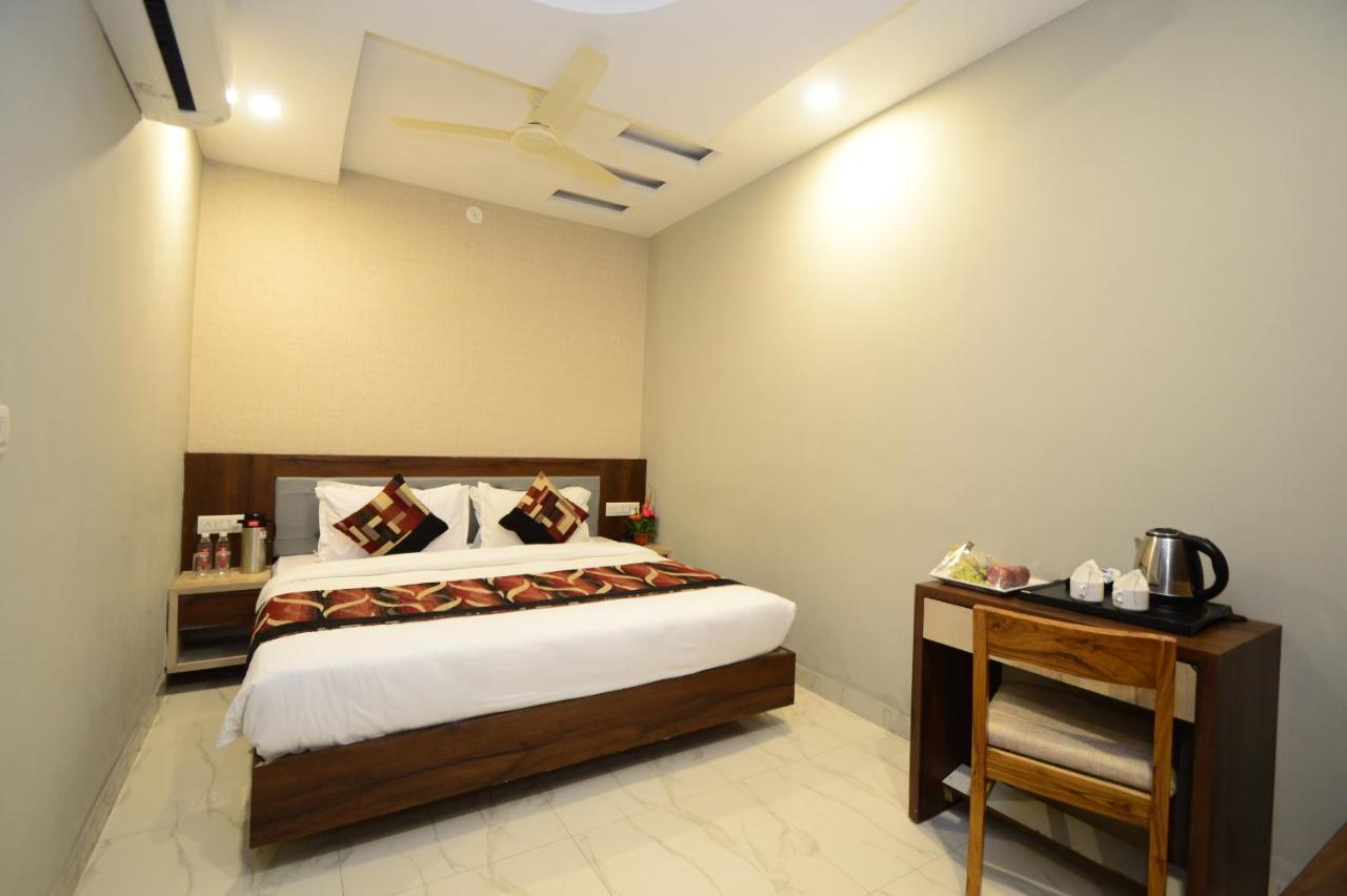 Hopp Inn Udaipur Exterior foto