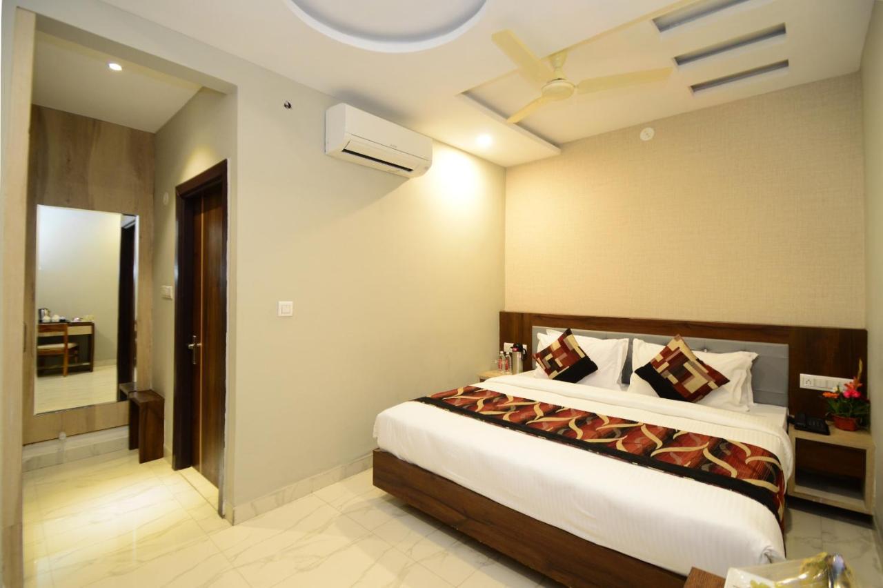 Hopp Inn Udaipur Exterior foto